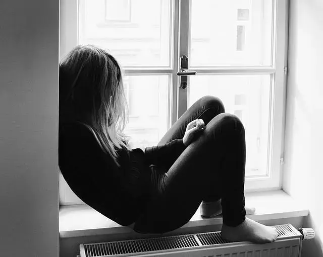 Choroba alkoholowa objawy psychiczne: Jak rozpoznać zagrożenia?